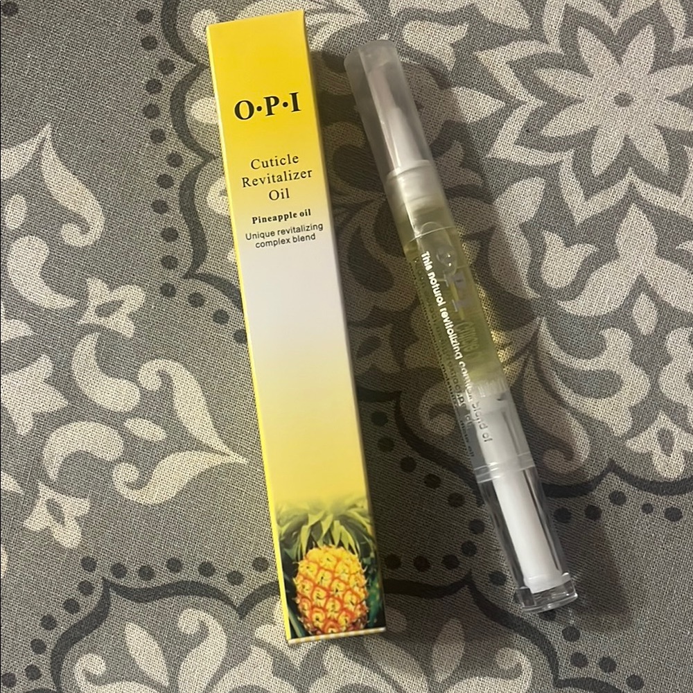 OPI Yellow Nail Tools Cuticle Oil Pen